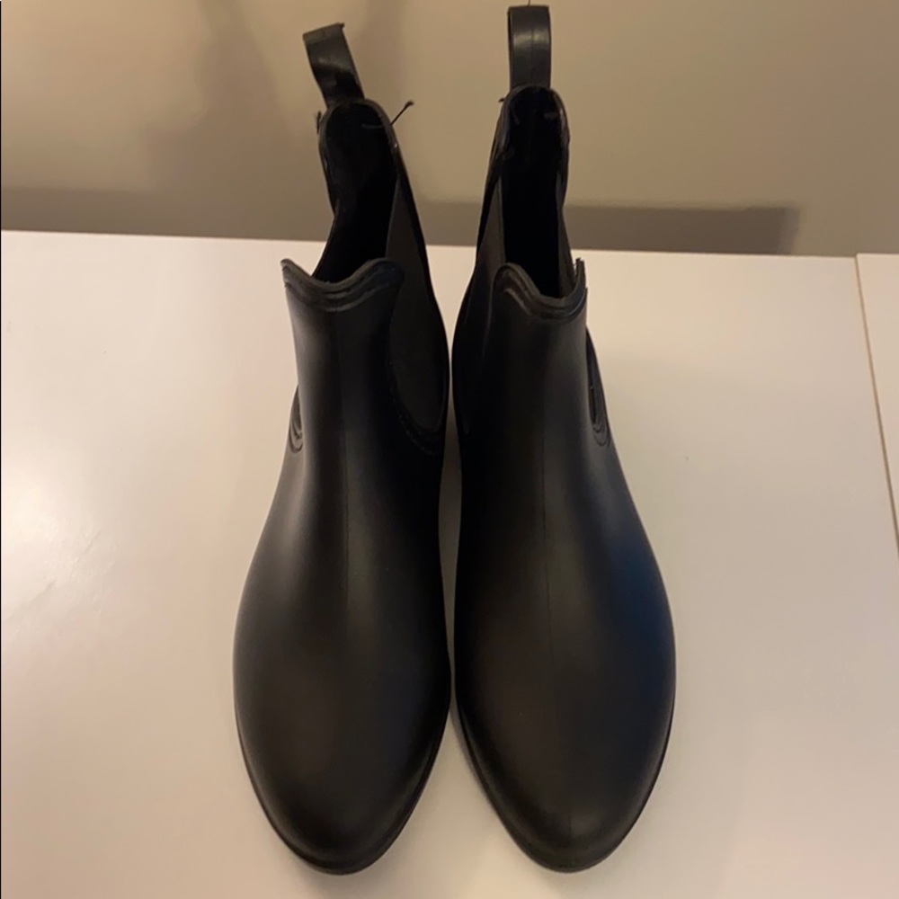 Report Footwear - Stormy Rain Bootie, Black size 8